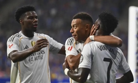 动作, 但维尼修斯