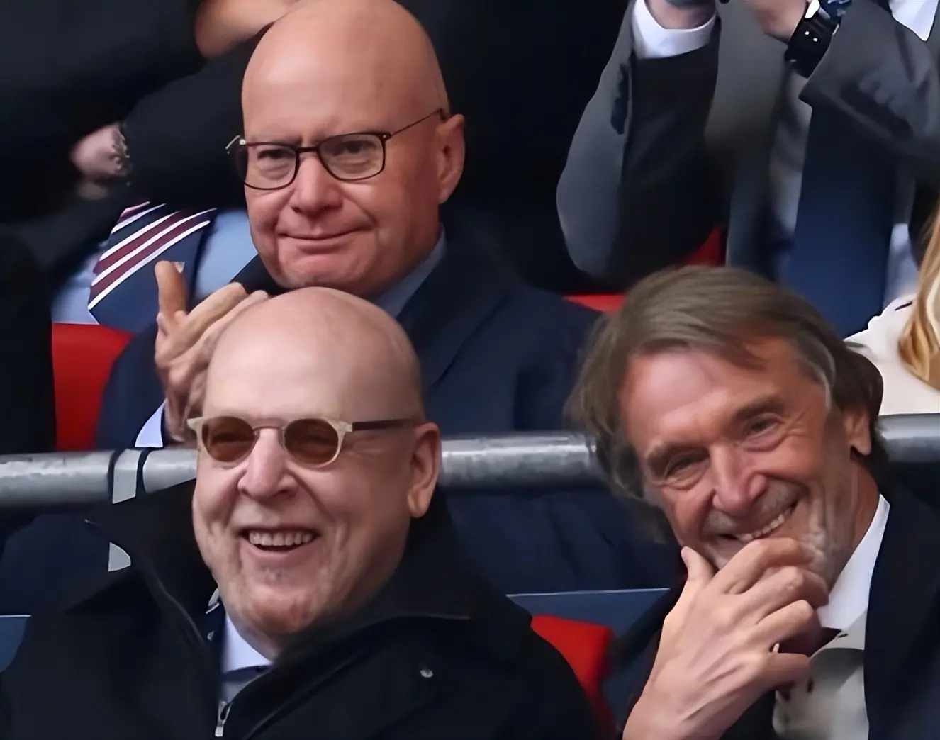 资金的情况, 夏窗花了