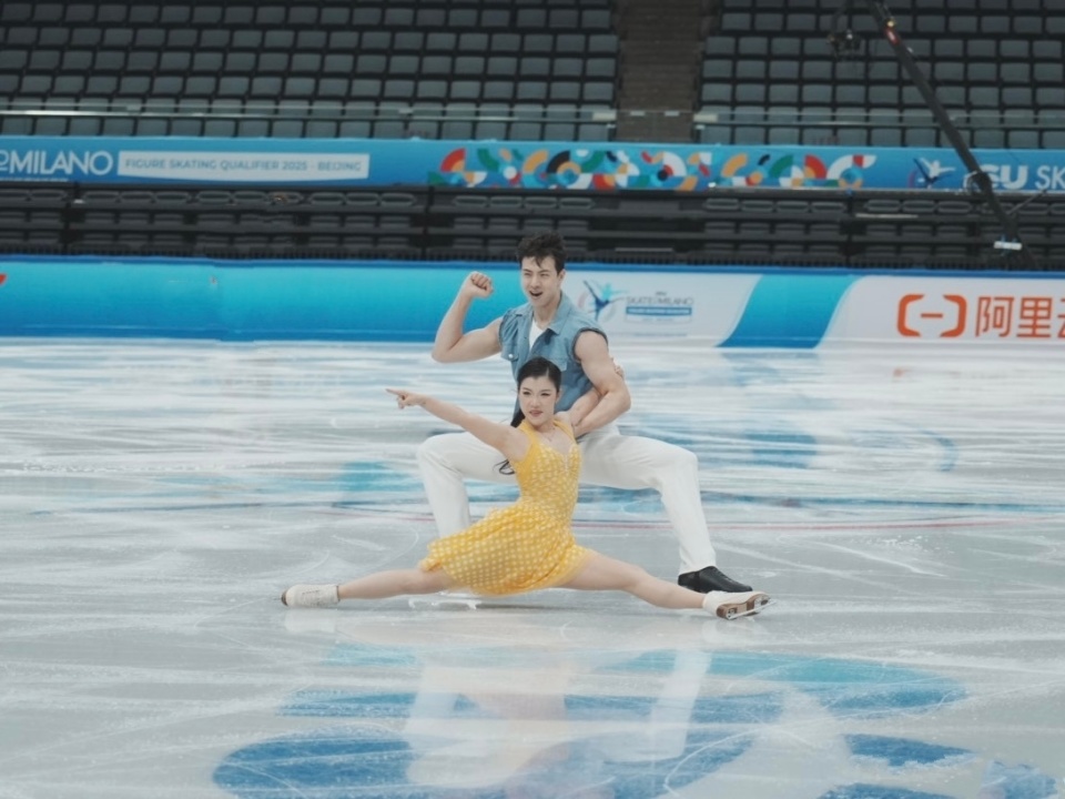 AA, com, 根据所有选