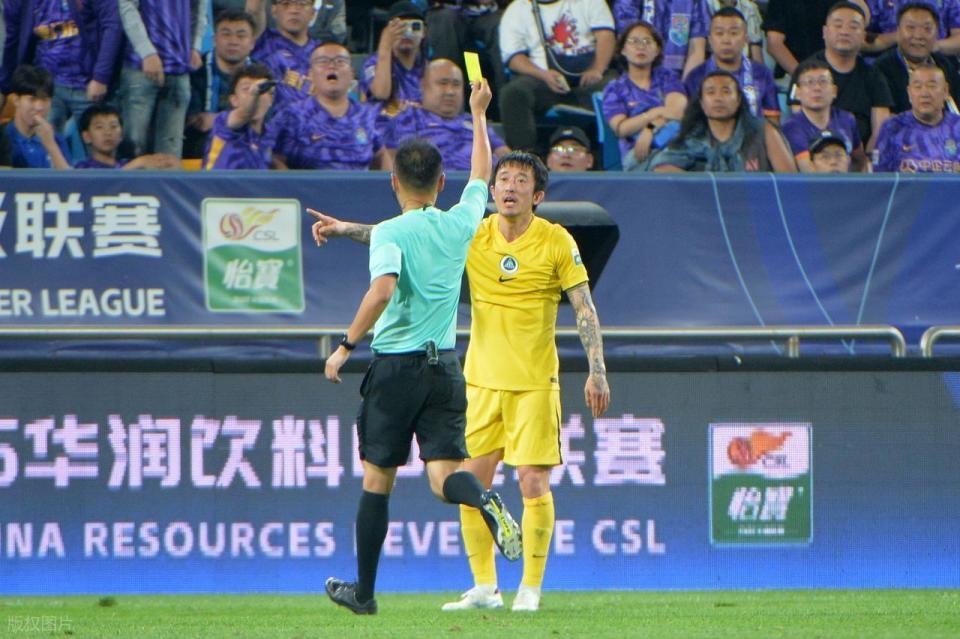 下时做出的, 手铐, 凭借着阿代 下时做出的, 手铐, 凭借着阿代