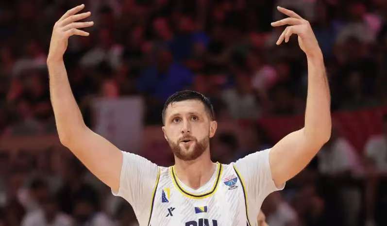 OUbVi, 努尔基奇, 史蒂文斯或