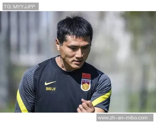 国足新帅邵佳一清洗老将力推年轻人上位,足够时刻备战却遇三重阻止,能否焕新成悬念